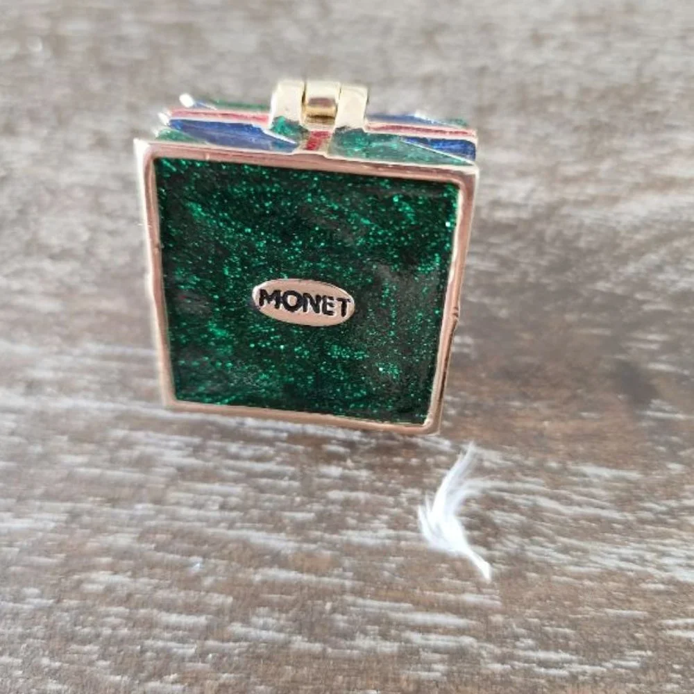 MONET CHRISTMAS ENAMEL TRINKET BOX. PRESENT